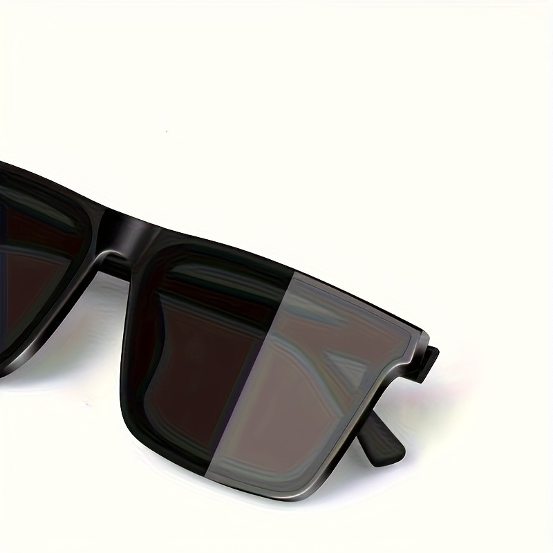 Gafas de sol cuadradas negras  - Photography Of A Man reseña y precio